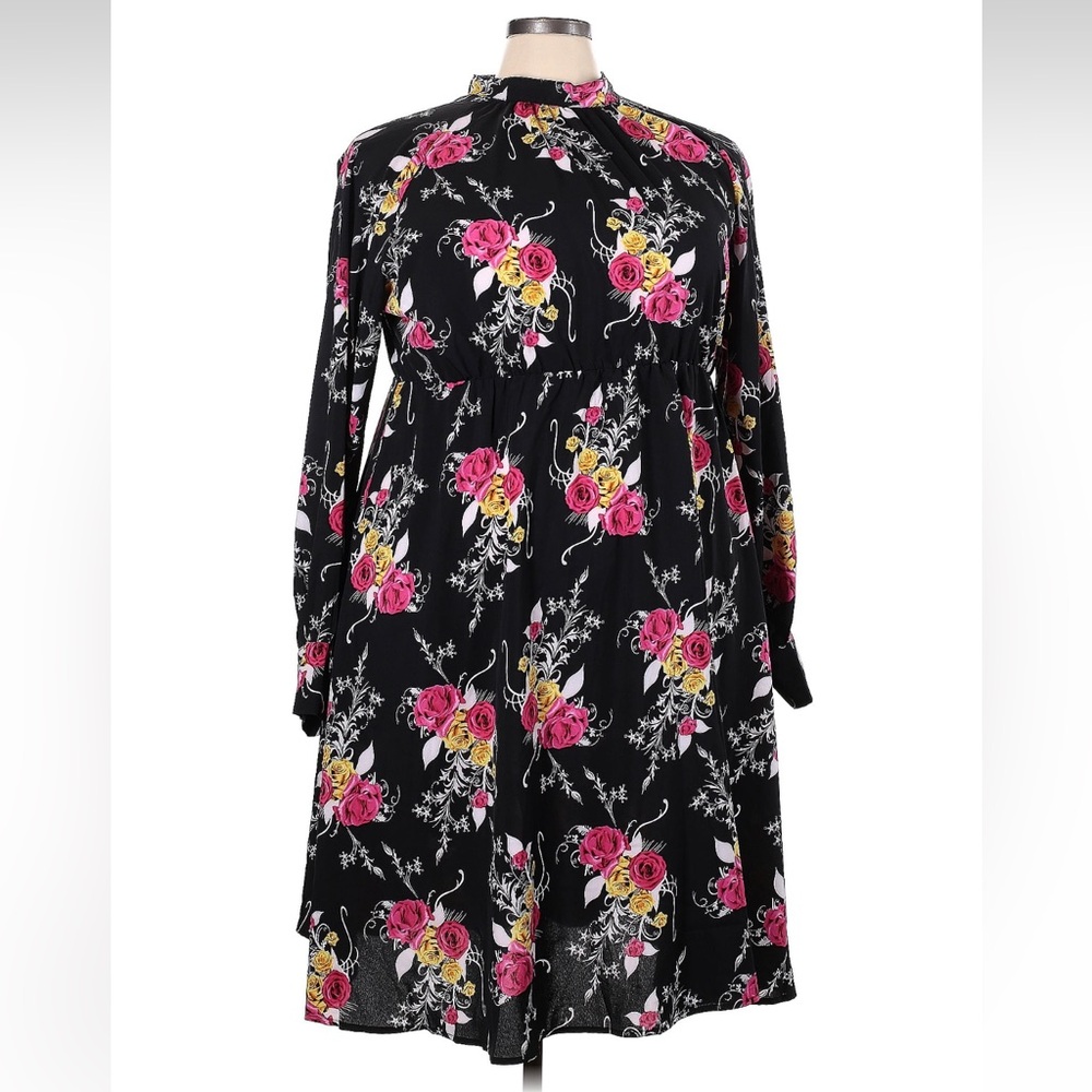 🌺SALE 5 for $20🌺SHEIN Black Floral Long Sleeve Dress